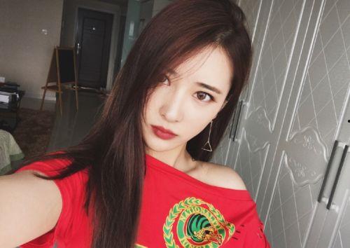 女主播艾亚baby,网络女主播的崛起之路